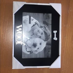 NWT dog picture frame